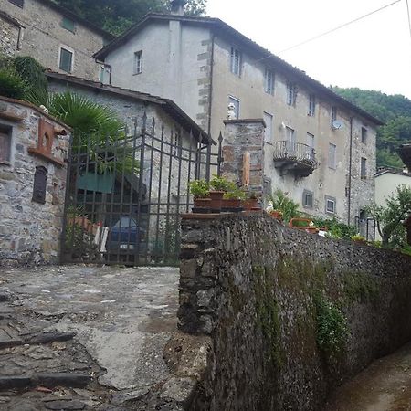 Affittacamere Ferrari Pescaglia Bagian luar foto